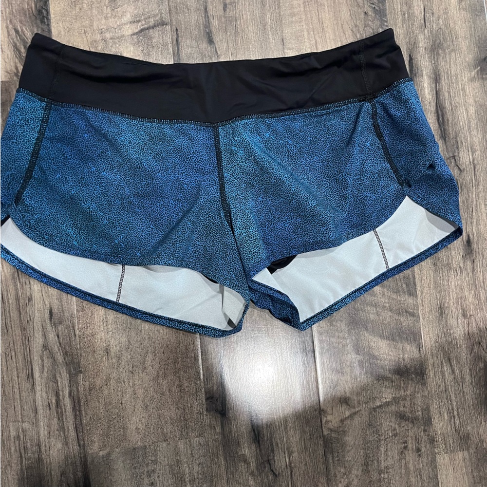 Lululemon size 10 shorts